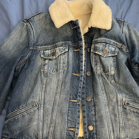 Old navy denim jacket M - Picture 3 of 6